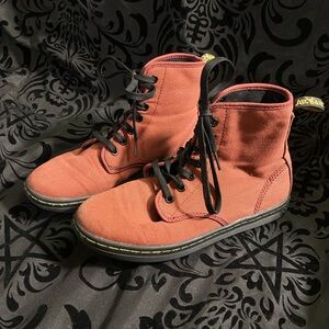 Dr marten shorditch booties